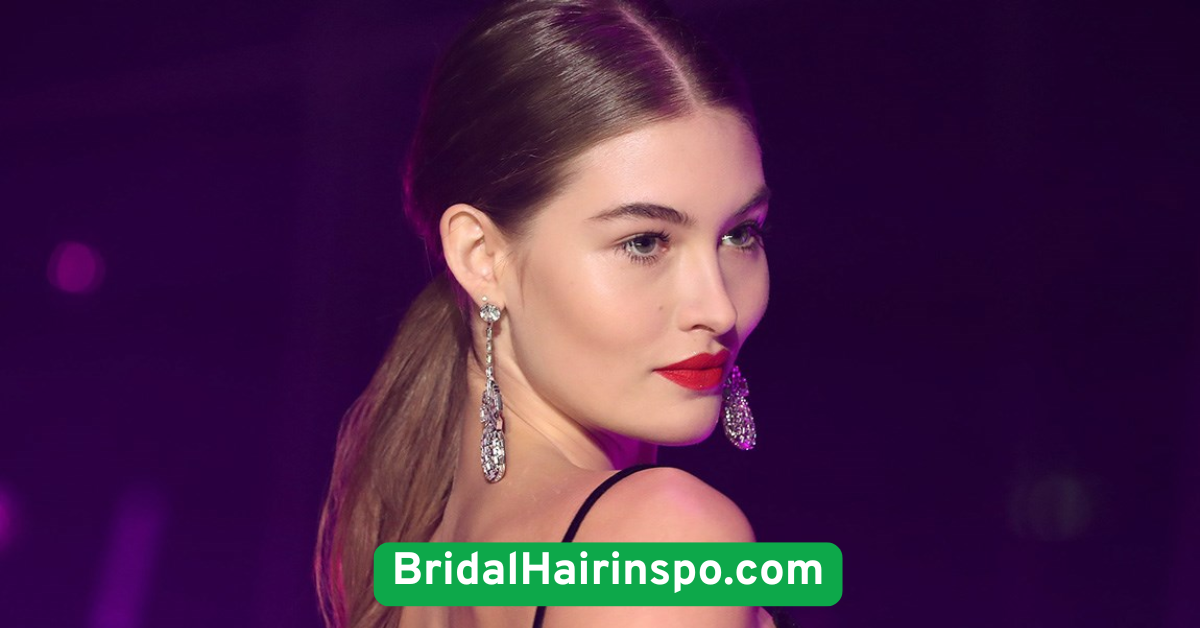 Sleek Low Ponytail Minimalistic and Chic